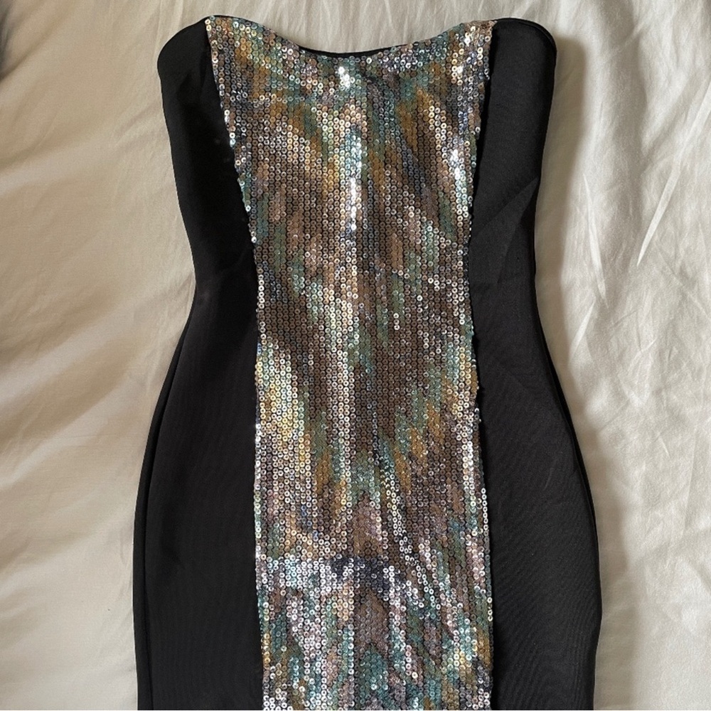 NWT Strapless Black/Silver Iridescent Sequined Bodycon Dress